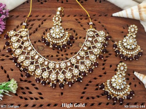 Antique Necklace Set with Pearls