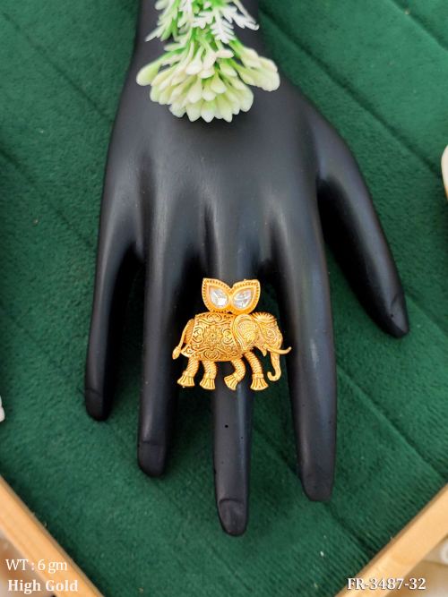 Antique Elephant Design Finger Ring in High Gold