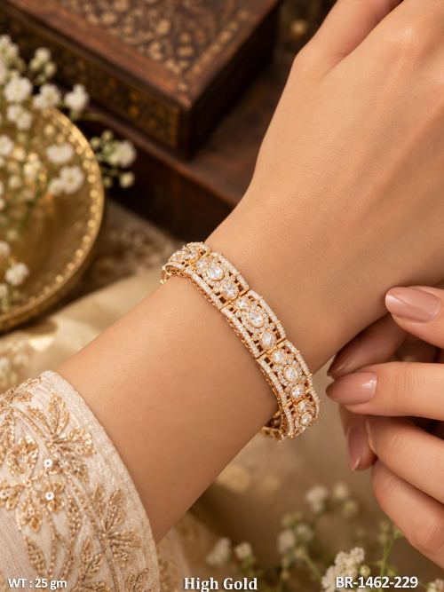 White Kundan Bracelet with Pearls