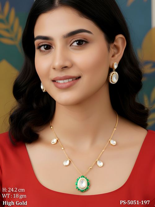 Ethnic Kundan Full Stone Necklace Pendant Set
