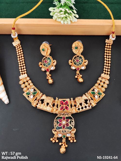 Short Jewellery Set in Rajwadi Finish for Women, photo 2 of 3