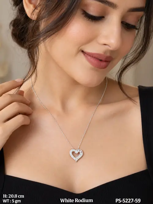 Stylish Western Heart Necklace Pendant