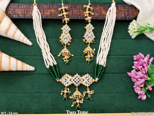 Two-Tone Finish Stone-Studded Necklace Set for Women in Green, photo 2 of 6