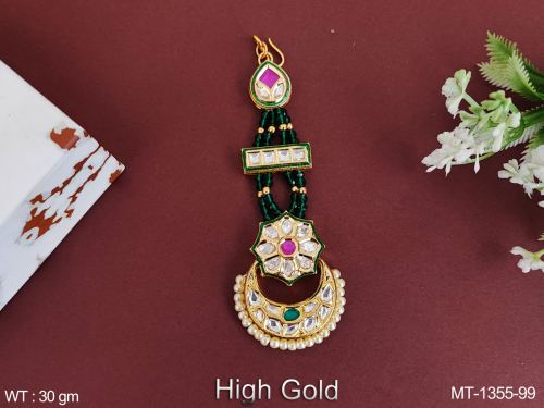 Classic Stone-Studded Kundan Maang Tikka in Green Ruby, photo 4 of 4