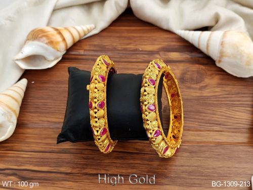 Everyday Antique Bangles Set of 2