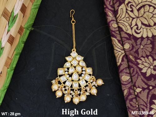 Classic Kundan Stone-Studded Tikka in Pearl, photo 2 of 7