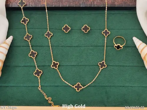 Western Clover Necklace Set