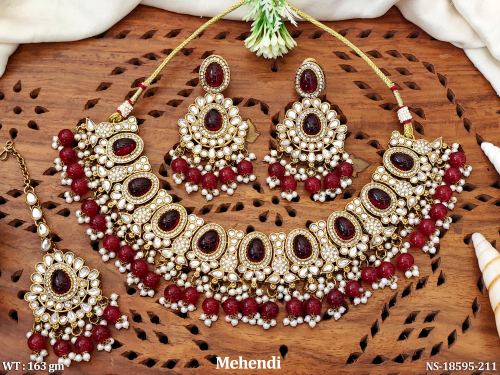 Kundan Pearl Necklace Set in Mehendi Finish in Ruby, photo 3 of 4