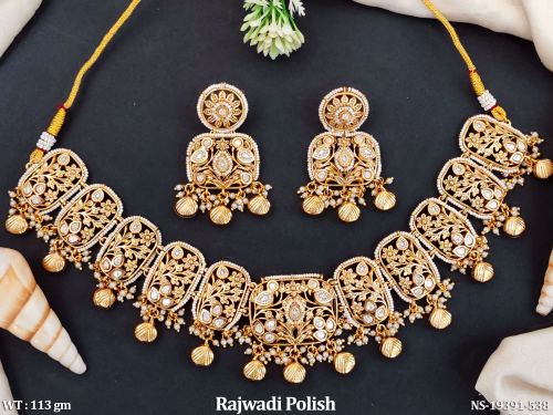Necklace Set with Earrings with Pearls in Rajwadi Finish in White, photo 5 of 6