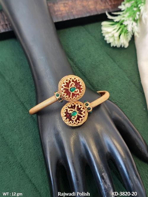 Rajwadi Finish Antique Stone-Studded Kada for Women in Ruby, photo 3 of 3