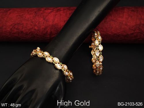 Classic Kundan Stone-Studded Bangle Set