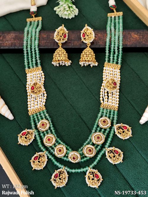 Kundan Necklace Set with Stone Work in Rajwadi Finish, photo 2 of 3