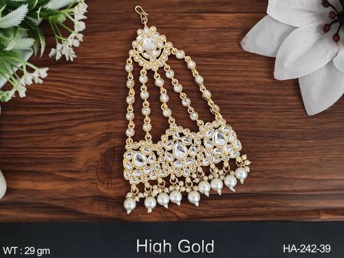 Kundan Jewelry High Gold Polish Designer Party Wear Fancy Style Plastic Kundan Hair Acessories