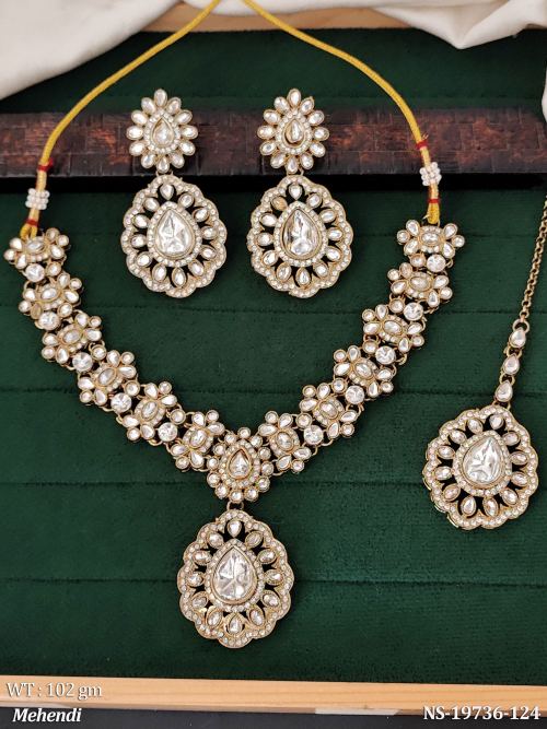 Kundan Necklace Set with Stone Work in Mehendi Finish
