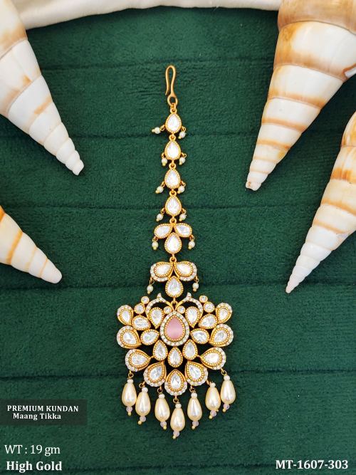 Party Wear Kundan Tikka in Pink, photo 2 of 6