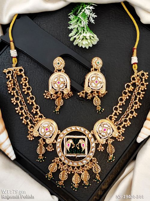 Kundan Stone-Studded Necklace Set in Rajwadi Finish