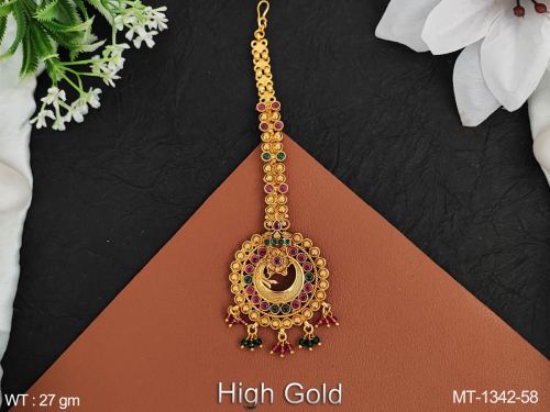 Classic Pearl Antique Maang Tikka
