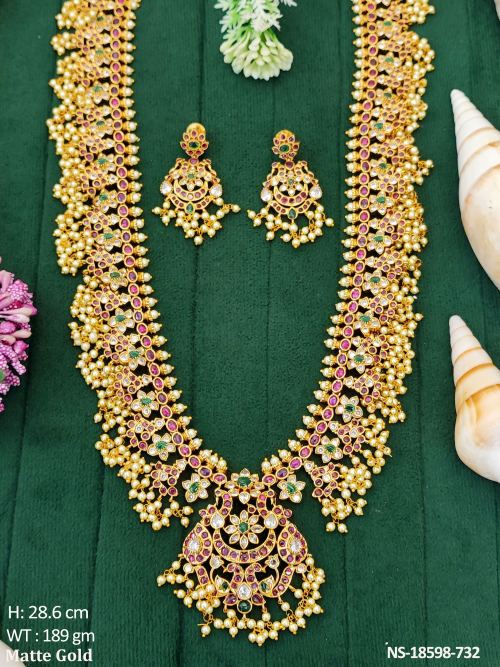 Matte Finish Kemp Pearl Necklace Set for Women