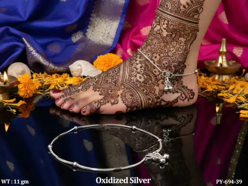 Minimal Oxidized Silver Daily Wear Anklet 