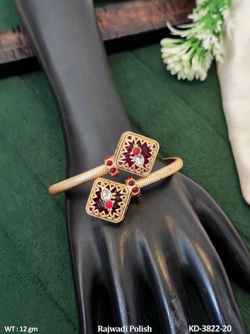 Rajwadi Finish Stone-Studded Kada Bracelet in Rani, photo 3 of 4