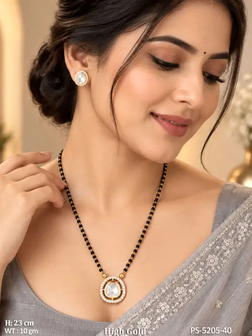 Elegant Kundan Mangalsutra with Oval Pendant Set 