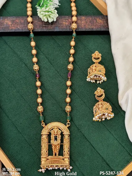 Temple Stone-Studded Pendant Set in Green, photo 2 of 4