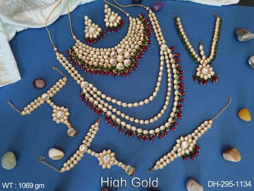 Designer High Gold Polish Beautiful Wedding Wear Heavy Kundan Jeweller Kundan Dulhan Set