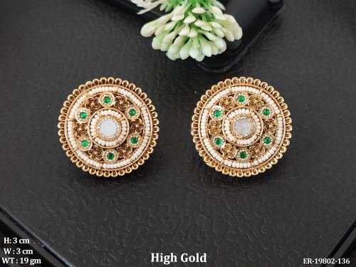 Antique Stone-Studded Stud Earrings for Women in Green, photo 6 of 7