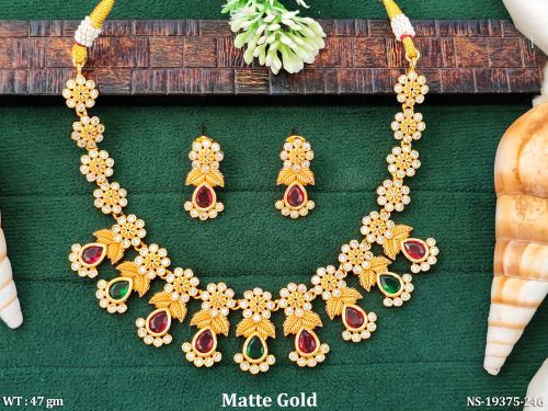 Matte Finish Traditional Stone-Studded Necklace Set for Women in Ruby Green White, photo 2 of 4