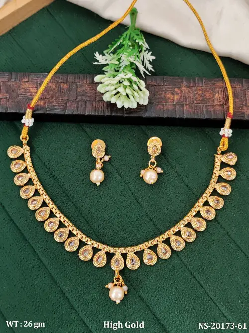 Party Wear Antique Jewellery Set with Stone Work in Transparent Yellow, photo 4 of 5
