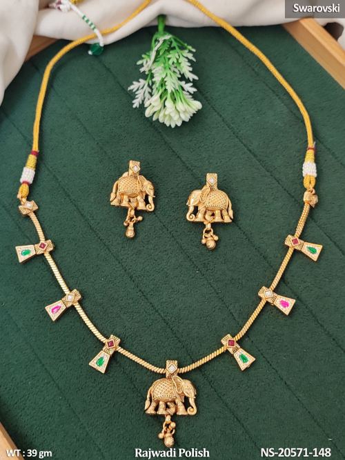 Heritage Stone-Studded Necklace Set in Rajwadi Finish, photo 2 of 4