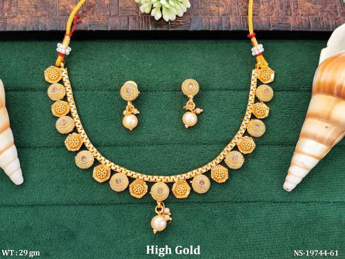 Traditional Necklace Set with Stone Work in Transparent Yellow, photo 4 of 5