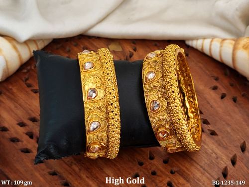 Elegant Antique Bangle Set for Women