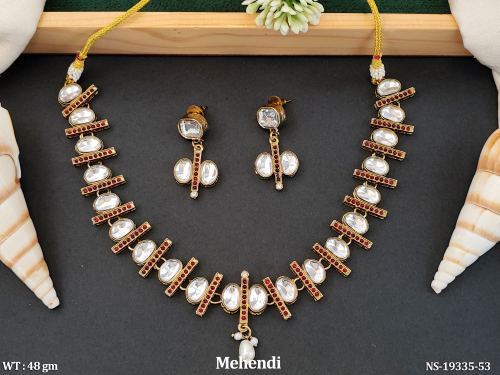 Kundan Stone-Studded Necklace Set in Mehendi Finish in Ruby, photo 2 of 3