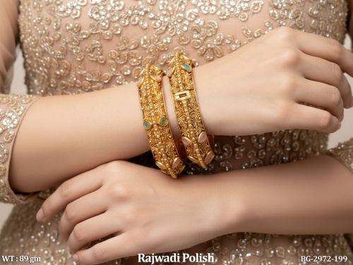 Rajwadi Finish Stone-Studded Bangle Set