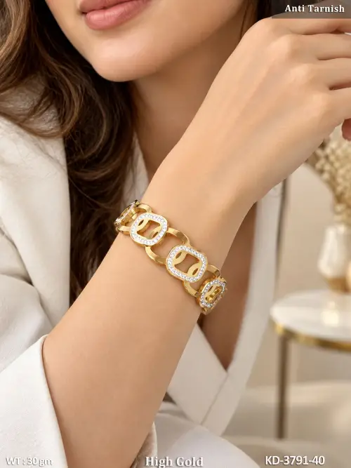 Beautiful AD Oval Stone High Gold Polish Kada
