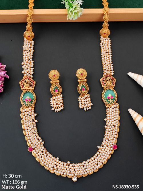 Matte Finish Stone-Studded Necklace Set