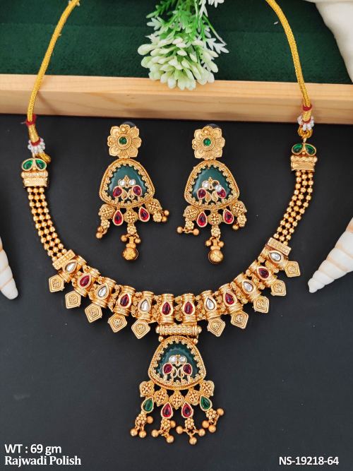 Rajwadi Finish Traditional Stone-Studded Necklace Set for Women, photo 2 of 3
