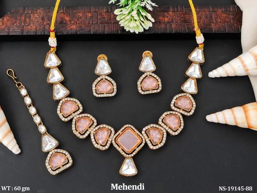 Kundan Jewellery Set in Mehendi Finish for Women