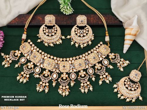 Party Wear Kundan Necklace Set with Stone Work in White, photo 4 of 6