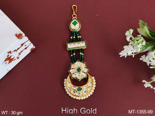 Classic Stone-Studded Kundan Maang Tikka