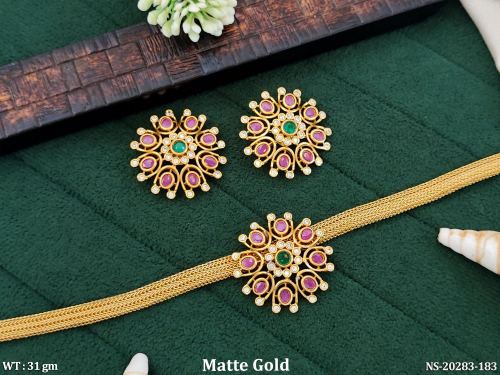 Kemp Floral Necklace Set with Stone Work, photo 2 of 3