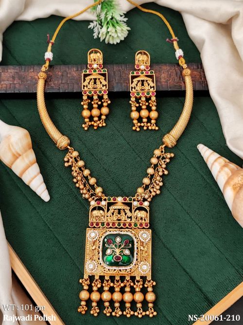 Stone-Studded South Indian Necklace Set for Women