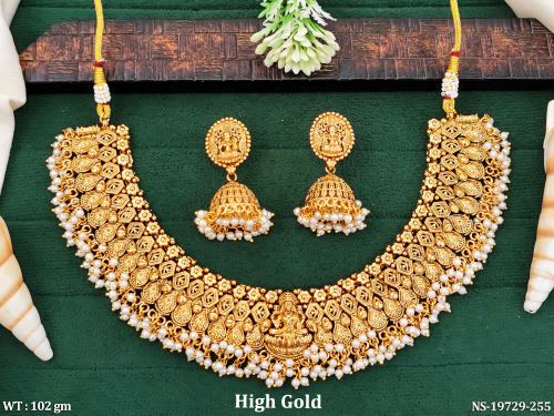Festive South Indian Necklace Set for Women, photo 2 of 3