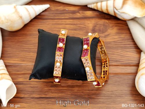 Graceful Antique Bangles for Women Set of 2