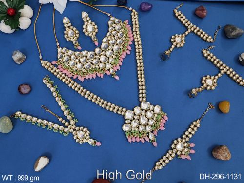 Clustered Pearl Kundan Stones High gold Polish Wedding Wear Beautiful Heavy Kundan Dulhan Set