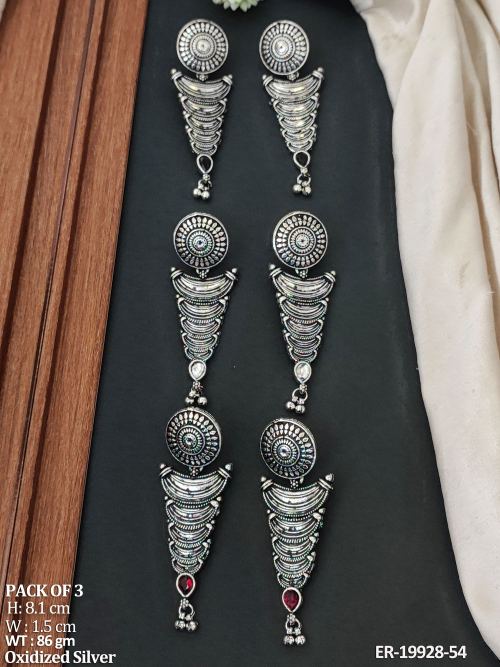 Long Earrings in Oxidised Finish for Women, photo 2 of 3