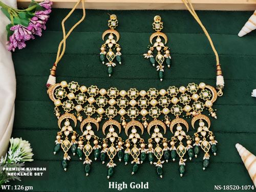 Party Wear Kundan Necklace Set for Women in Green, photo 3 of 5