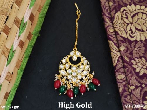 Classic Pearl Maang Tikka in Ruby Green, photo 6 of 8