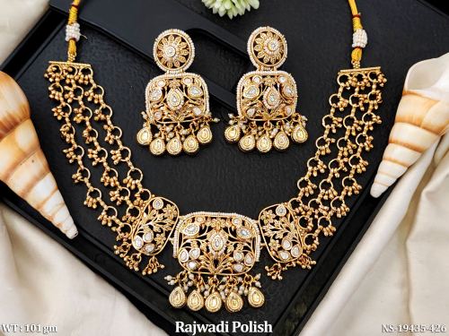 Rajwadi Finish Heritage Stone-Studded Necklace Set for Women in White, photo 5 of 5
